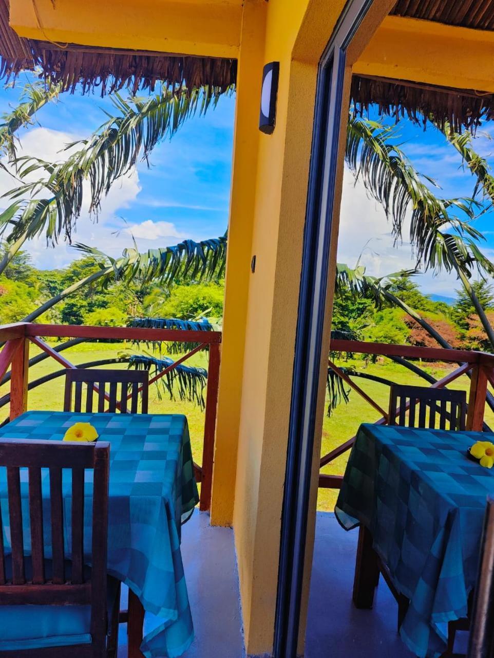 Bungalows Des Tropiques นูซีเบ ภายนอก รูปภาพ
