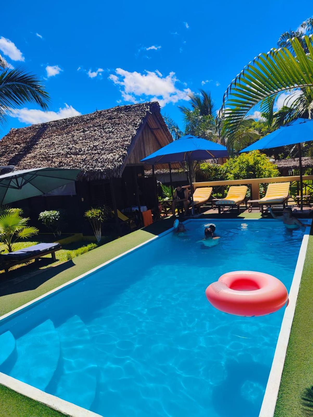 Bungalows Des Tropiques นูซีเบ ภายนอก รูปภาพ